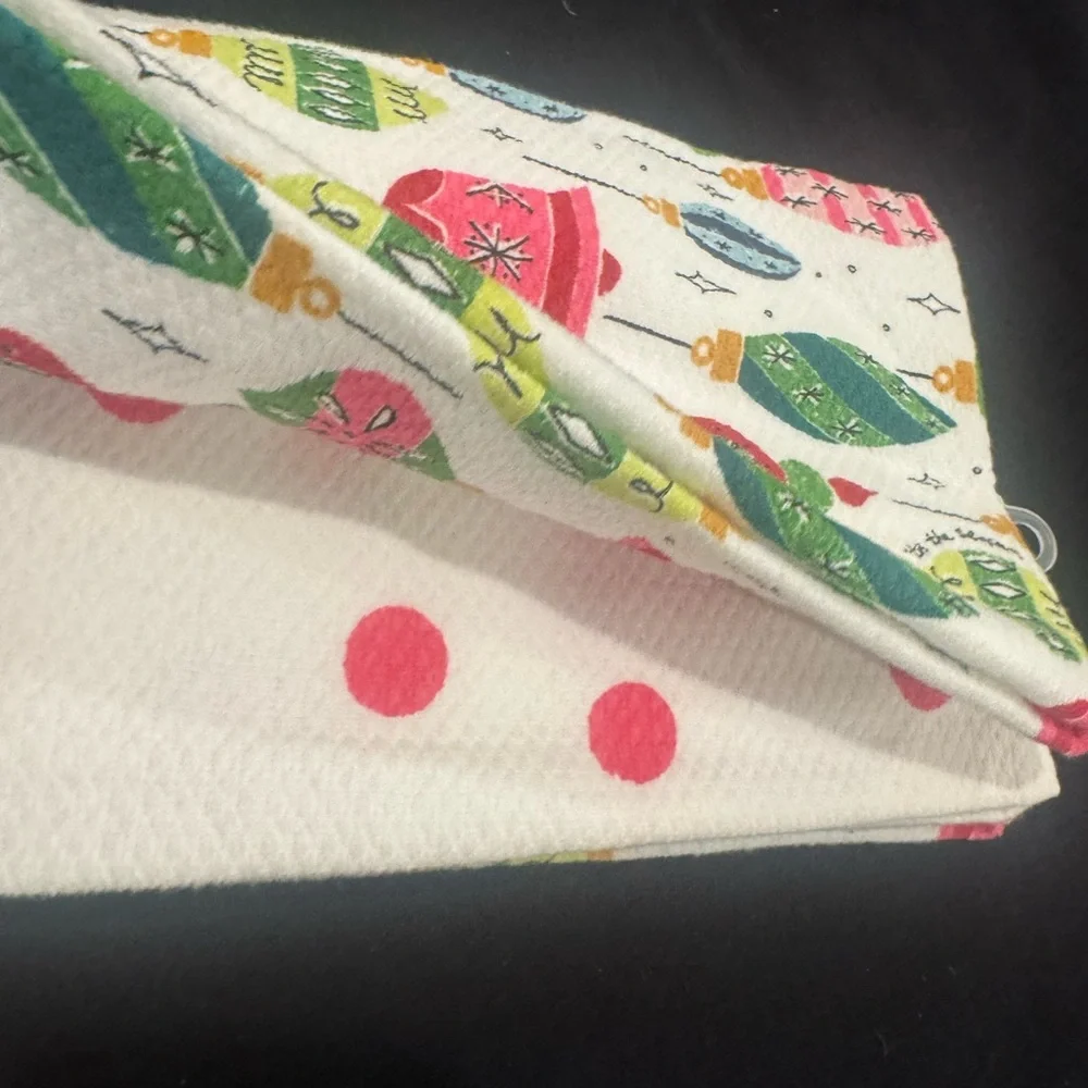 Kate ♠️ Spade Ornament and pink polka dot set of 3 towels-FUN& FESTIVE-zoom in!